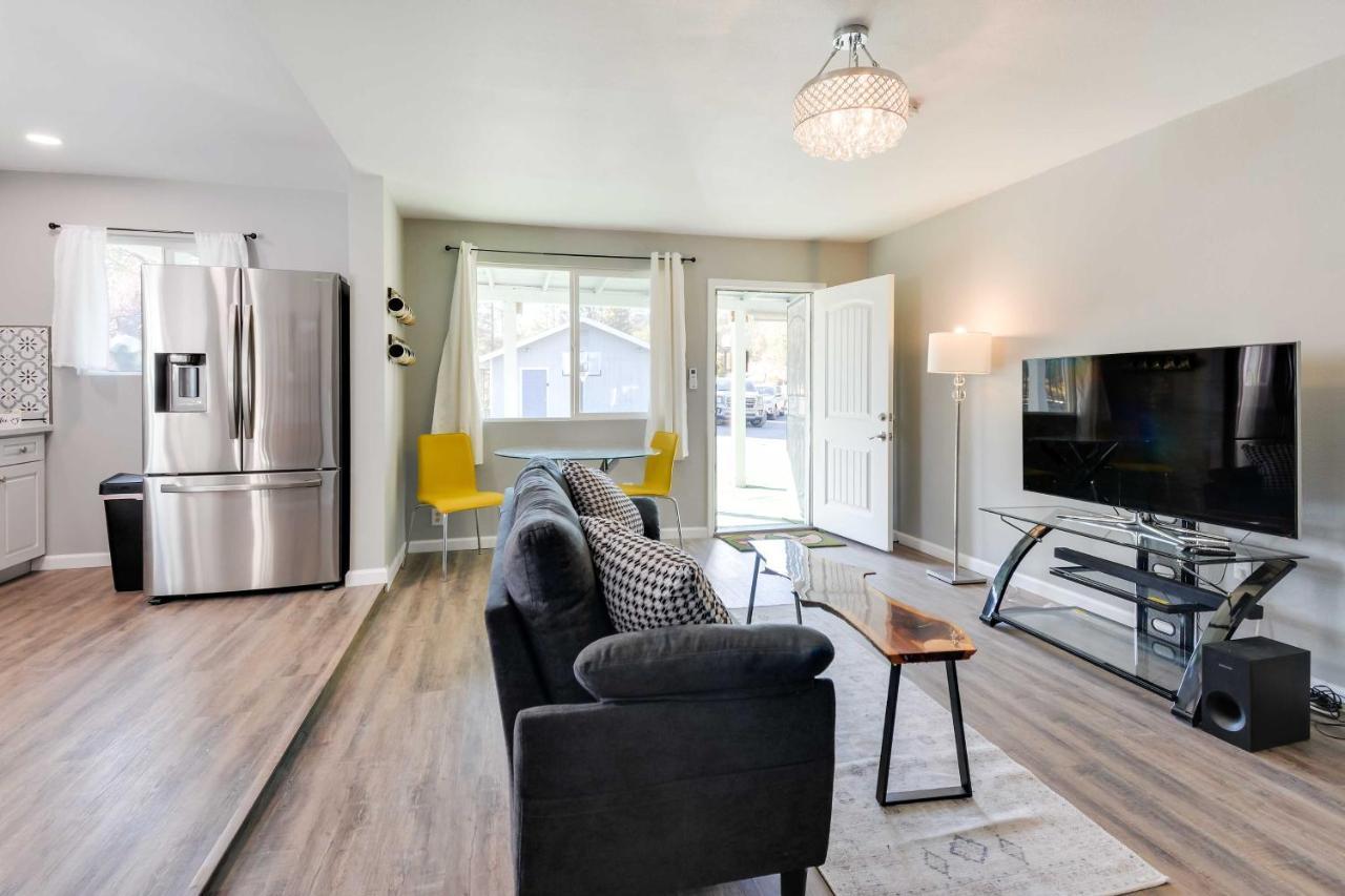 Waterfront Mariposa Hideaway Hot Tub And Mtn Views! Βίλα Εξωτερικό φωτογραφία